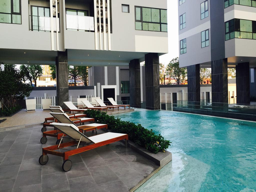 Base Central Pattaya By Alex Exterior photo