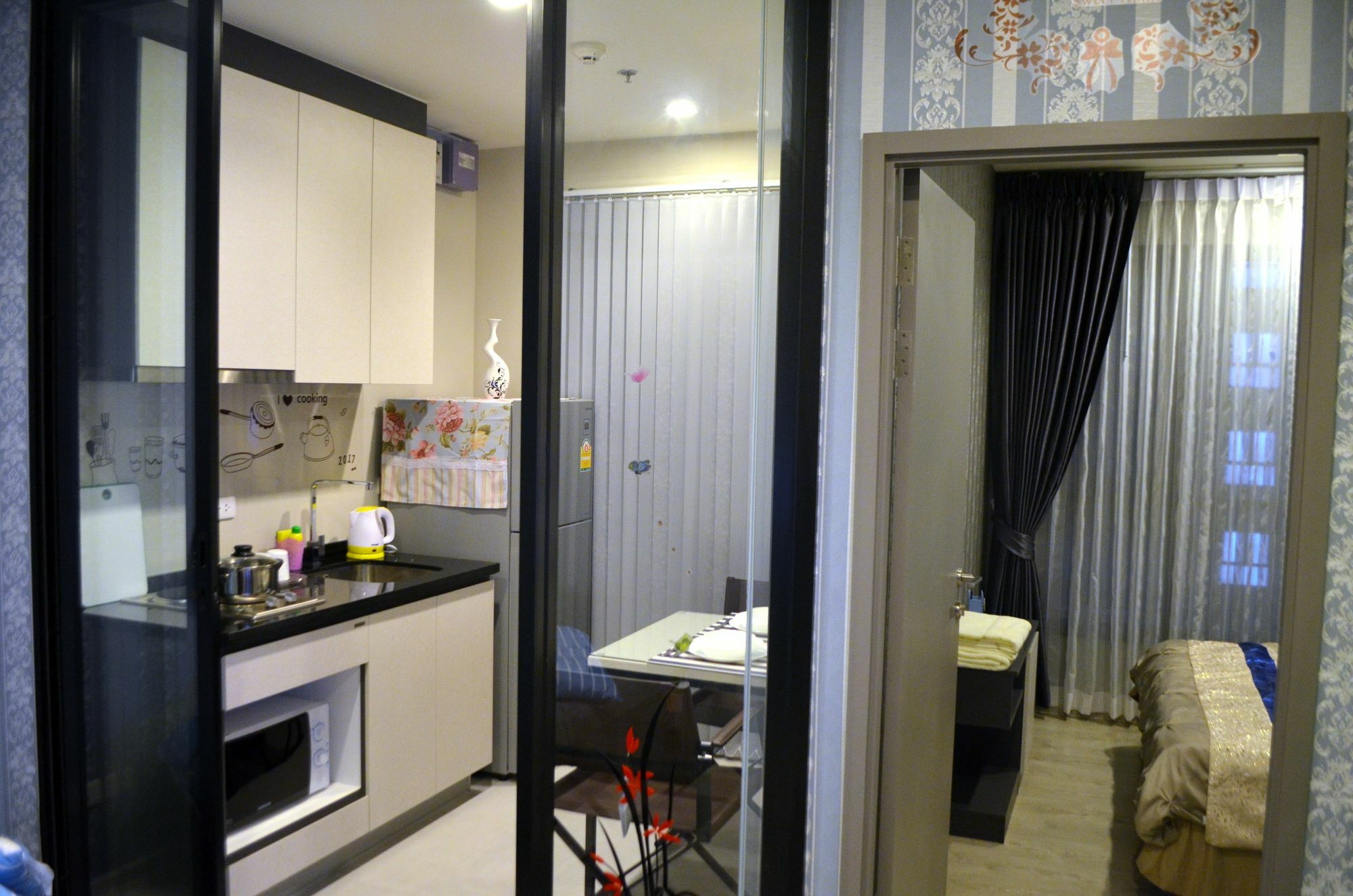 Base Central Pattaya By Alex Exterior photo